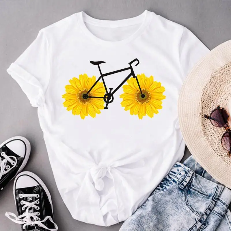 

Футболка женская с коротким рукавом, велосипедный топ с цветочным принтом 90-х, модная рубашка с графическим принтом, на лето