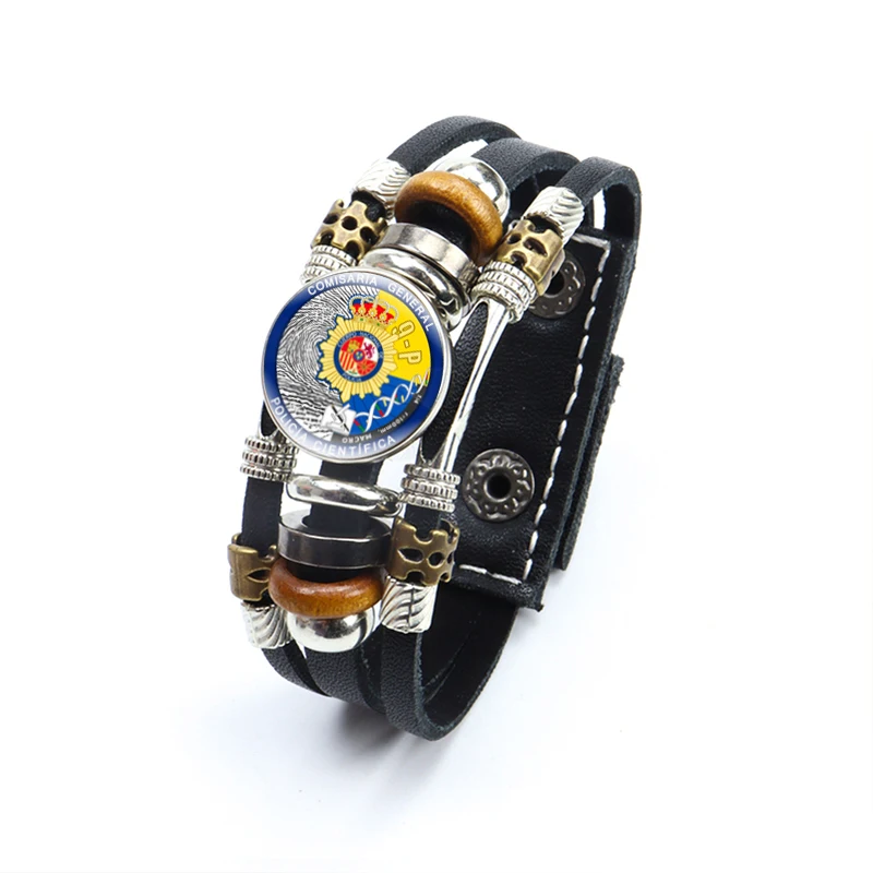 Многослойные плетеные кожаные браслеты из Испании и полиции |