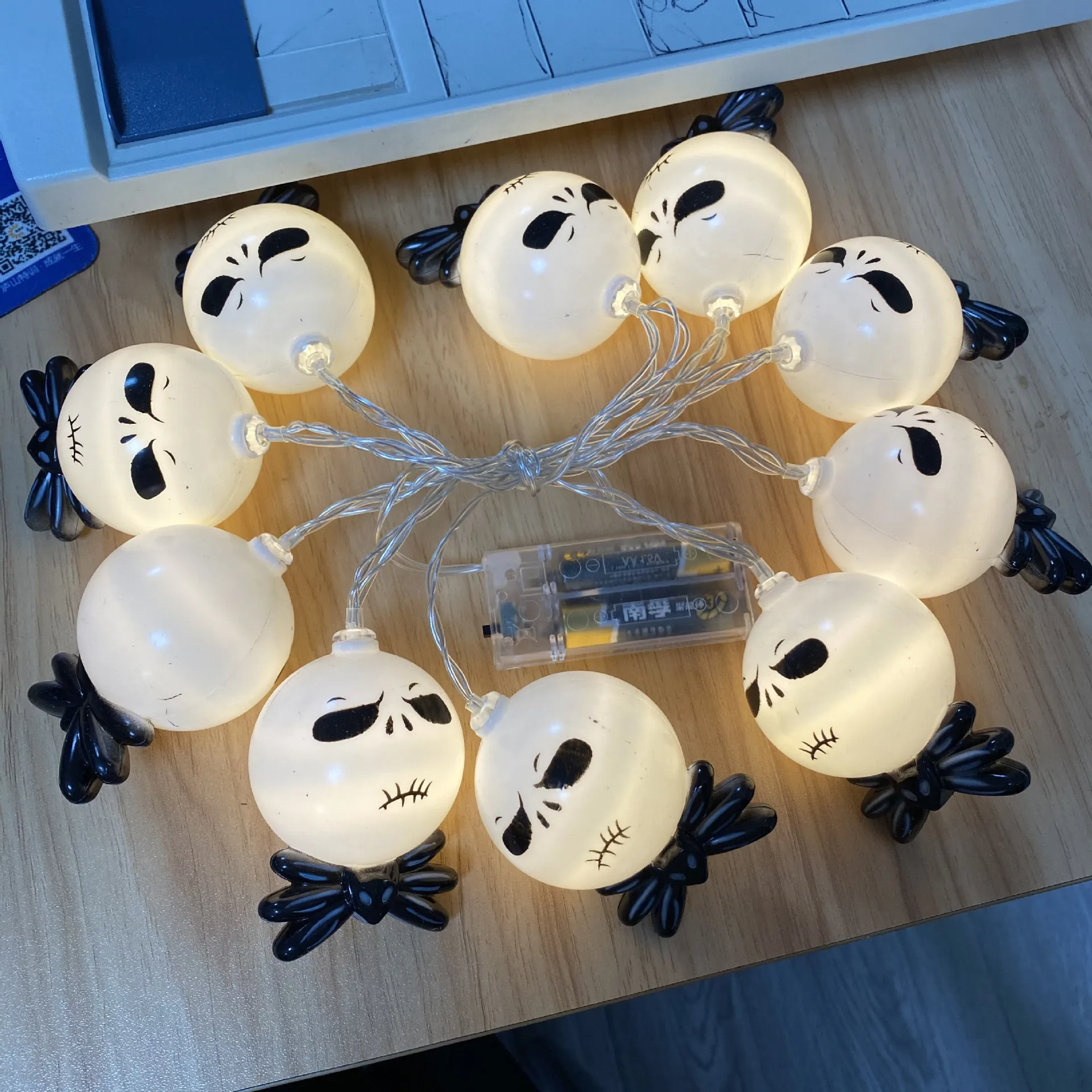 Guirlande lumineuse à 10 LED pour Halloween  décor de fête  crâne d'horreur  citrouille