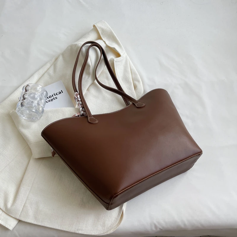 Вместительная сумка-тоут для женщин популярная в этом году новая стильная сумка