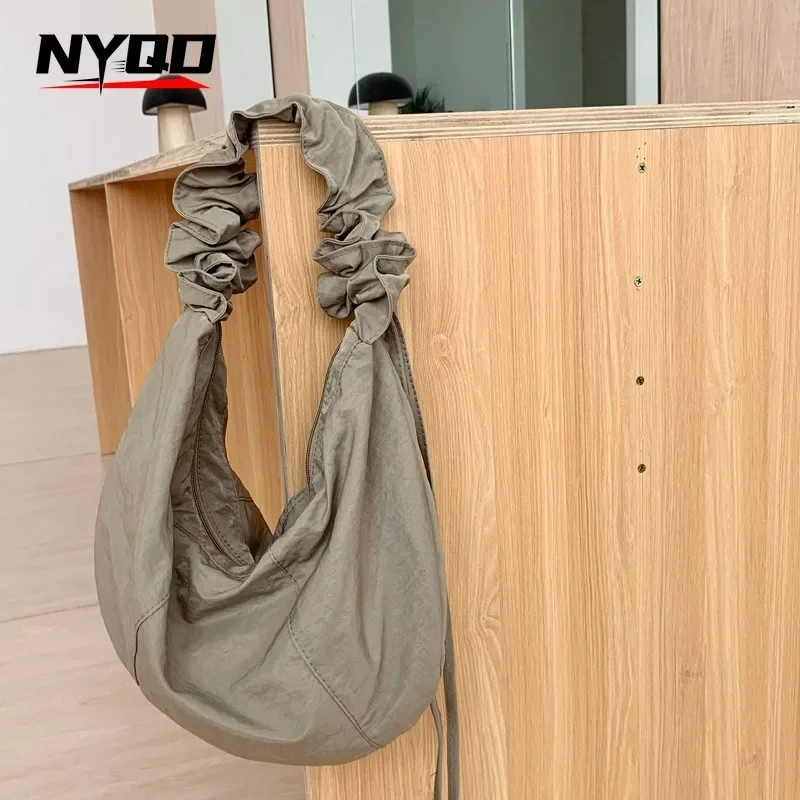 Женская дизайнерская плиссированная сумка Cloud Pack большой емкости модная