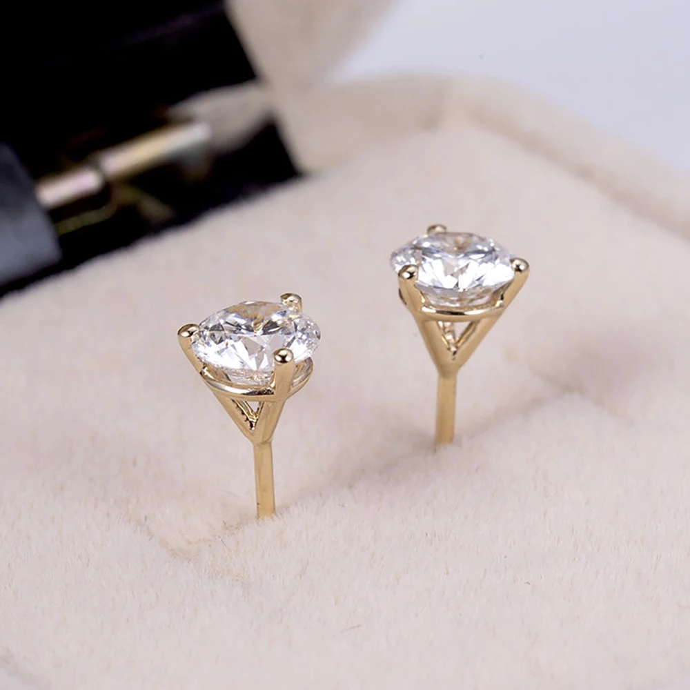 Пара серег-гвоздиков с бриллиантами 0 6-1 2 карата выращенных в лаборатории круглые