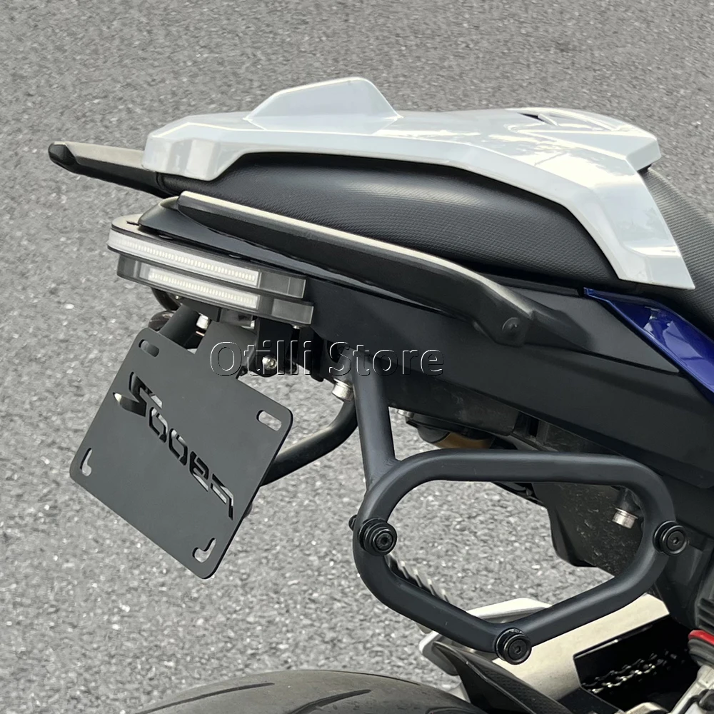 Фото Для мотоциклов BMW F900R F900XR F 900 R F900 XR 2020-2024: Держатель номерного знака со встроенными светодиодными поворотниками и комплектом для уменьшения длины хвостовой части мотоцикла №4