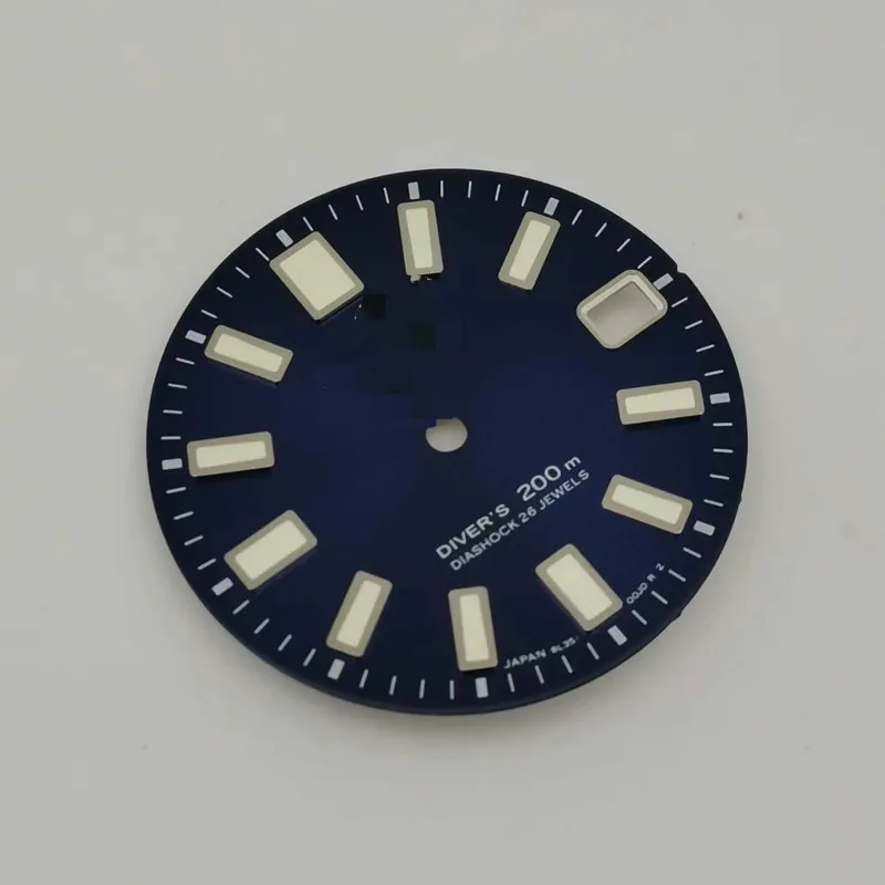 Seikodial refitted disc Yuanzu 62mas diving watch 28.5mm diameter nh35 movement dial C3 green luminous