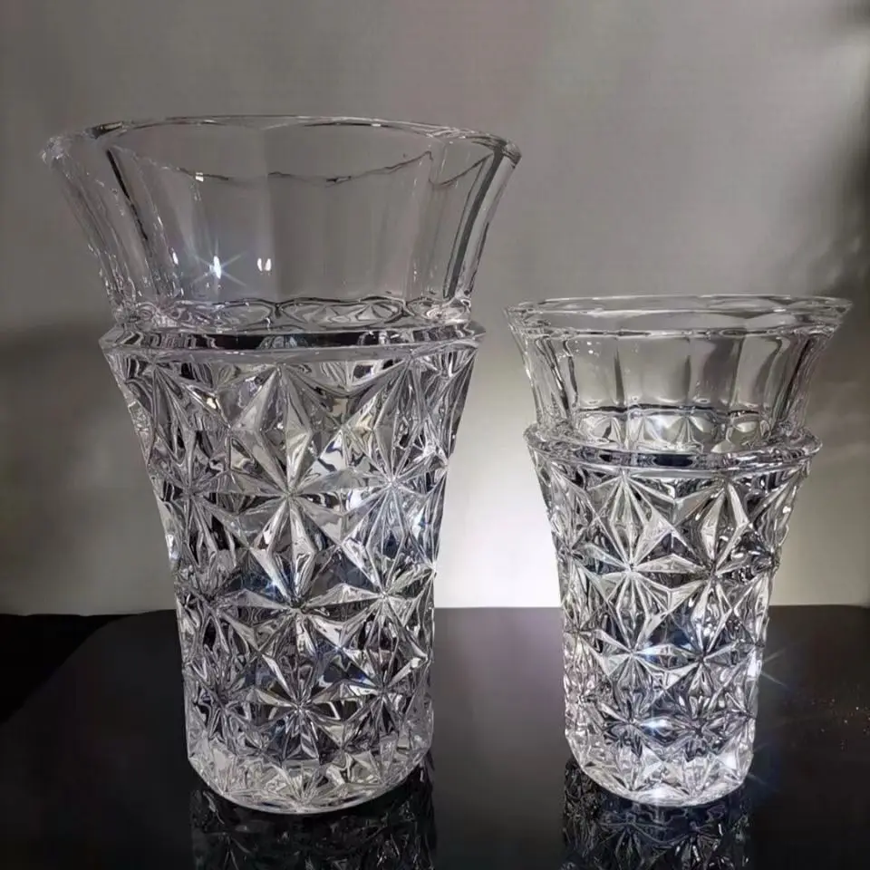 

Светящаяся ваза в европейском стиле, роскошные стеклянные украшения для гостиной с цветочной композицией, ваза для цветов, аксессуары для с...