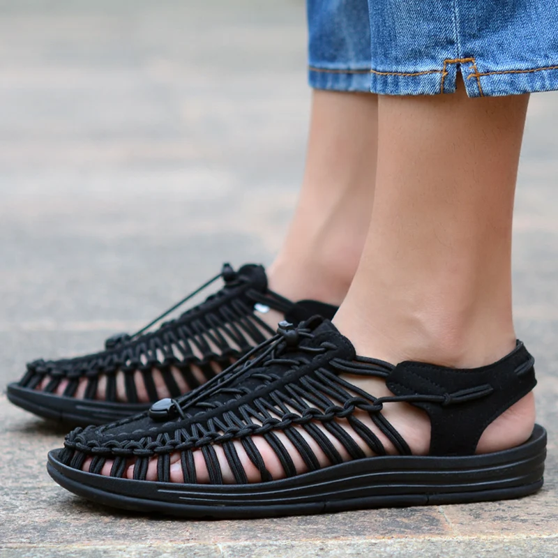 

Women's Sandals Summer Sandals Men New Large Size Women Sandal Slippers Outdoor Breathable Beach Shoes Men Slippers Garden Shoes