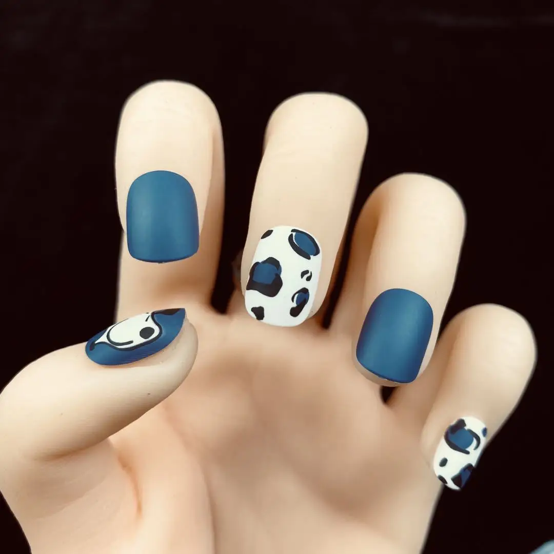 

Snoopyed Spike Kawaii Wearing Nail Enhancements Cute Nail Enhancements Cartoon Blue Finished Nails Removable