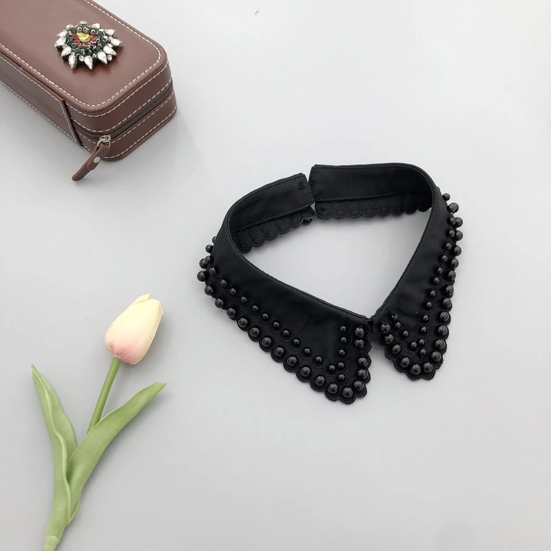 Рисунок 5 - Женская модная блузка с накладным