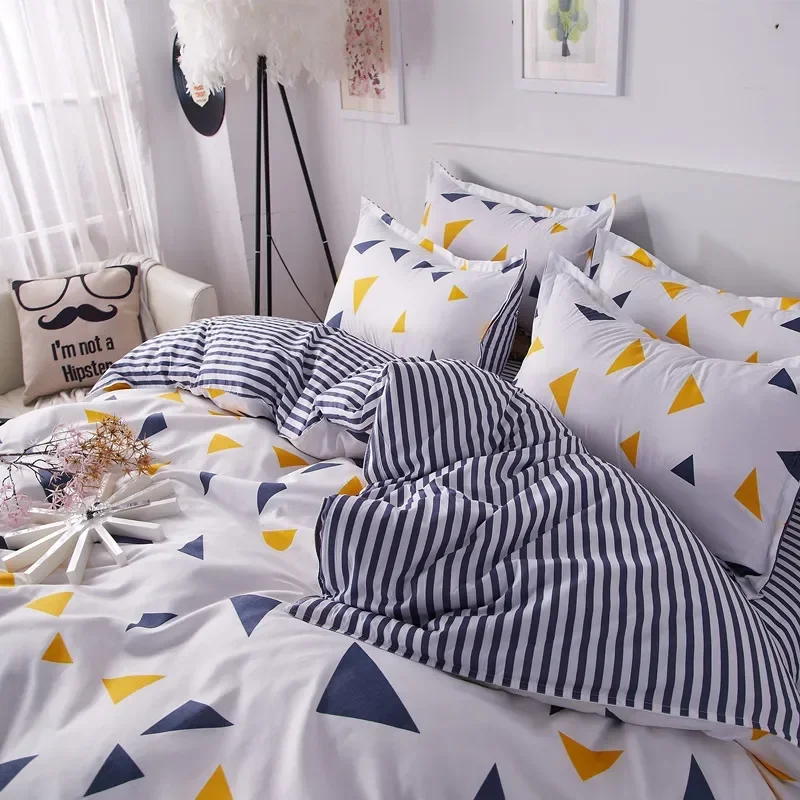 Комплект постельного белья из 4 предметов мягкое и удобное одеяло для любой поры