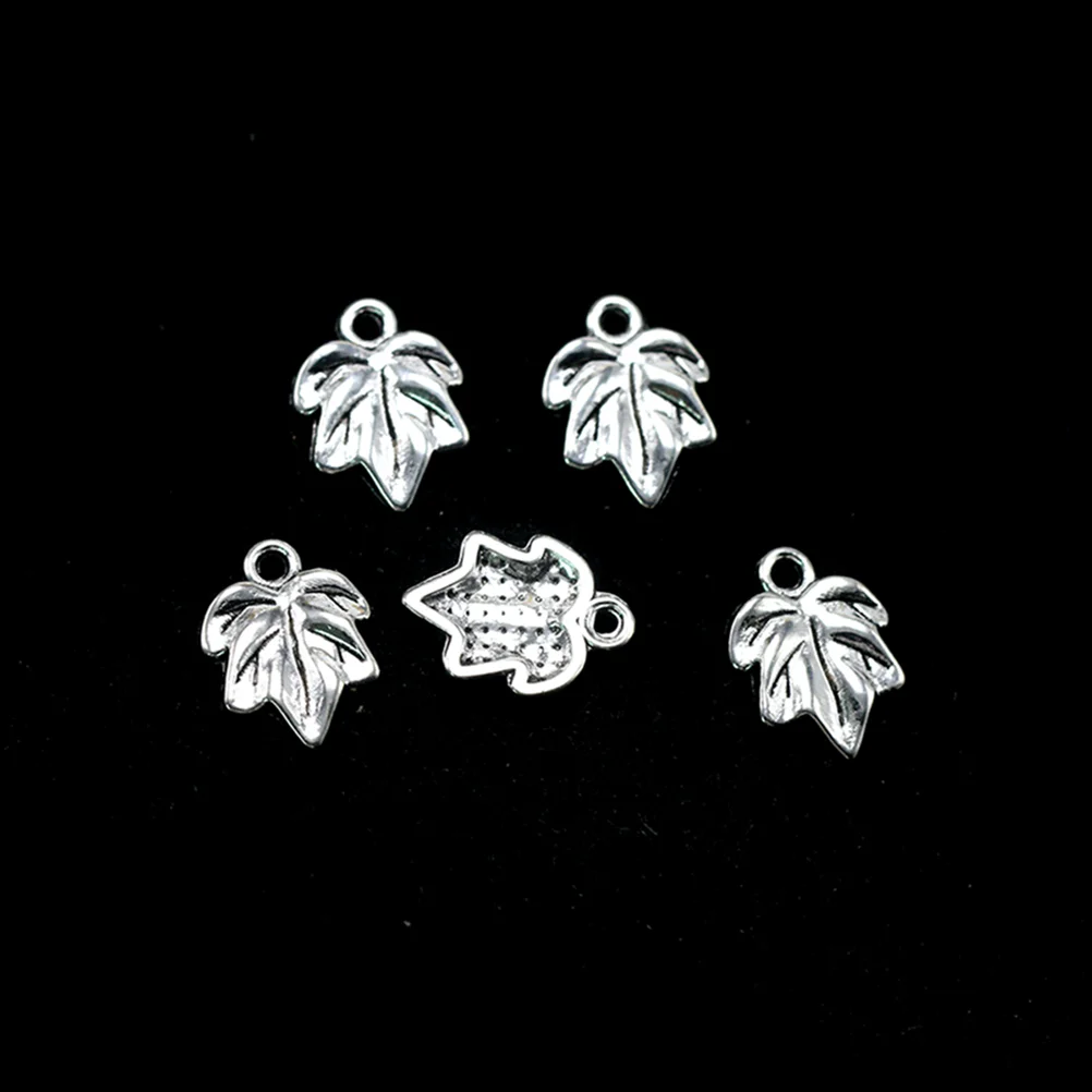 

Alloy Pendants DIY Decorative Silver Maple Leaf Jewelry Making Accessory Charms for Necklace Crafts Bracelet Middles handcraft