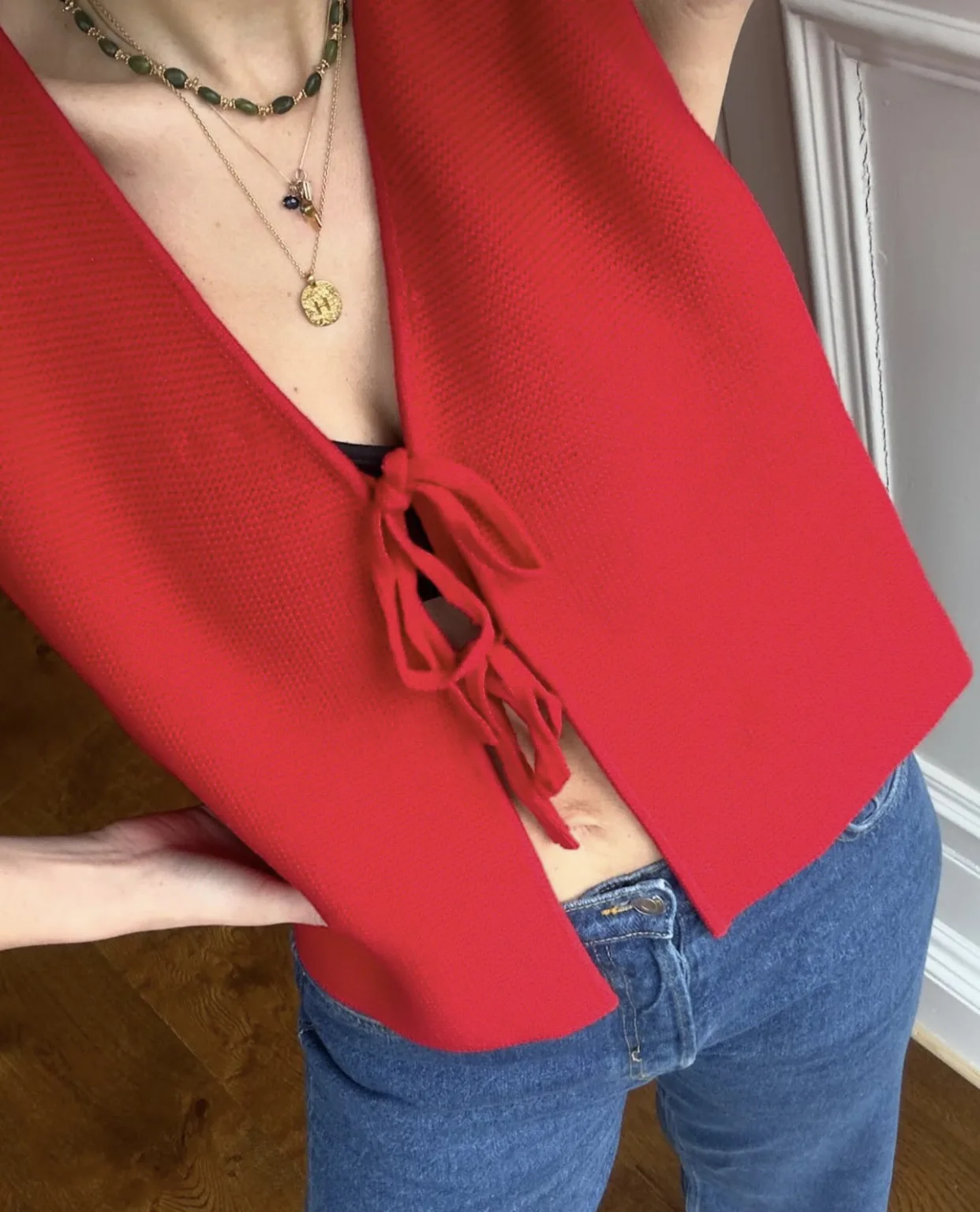 Женская майка в рубчик с повязками вязаный жилет пуговицы спереди полоску