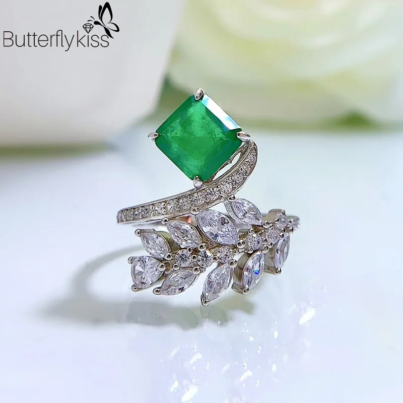 

Женское кольцо из серебра 925 пробы с изумрудом, 7 х7 мм