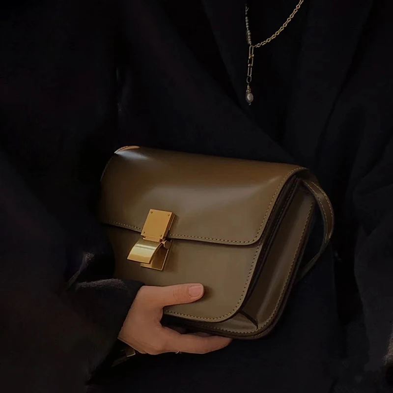 Luxury and trendy high-end texture shoulder bag, tofu bag, fashionable retro leather, versatile diagonal cross small square bag