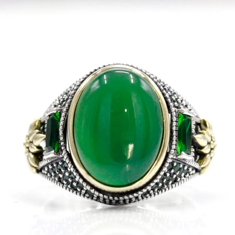 Кольцо ручной работы из серебра 925 пробы с натуральным зелёным агатом