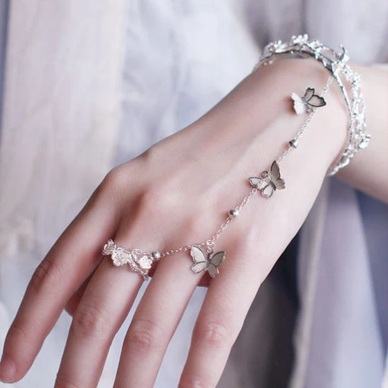 

Chinese Vintage Finger Ring Bracelet Set Women Metal Bell Butterfly Charms Bangle With Chain Creative Sweet Girls Jewelry Gifts