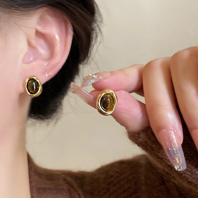 Французские винтажные серьги с геометрической имитацией янтаря