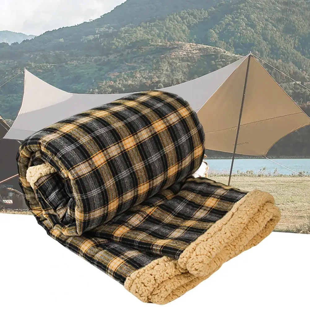

Comfortable Universal Windproof Winter Plaid Outdoor Mat Sherpa Picnic Mat Moisture-proof for Outdoor