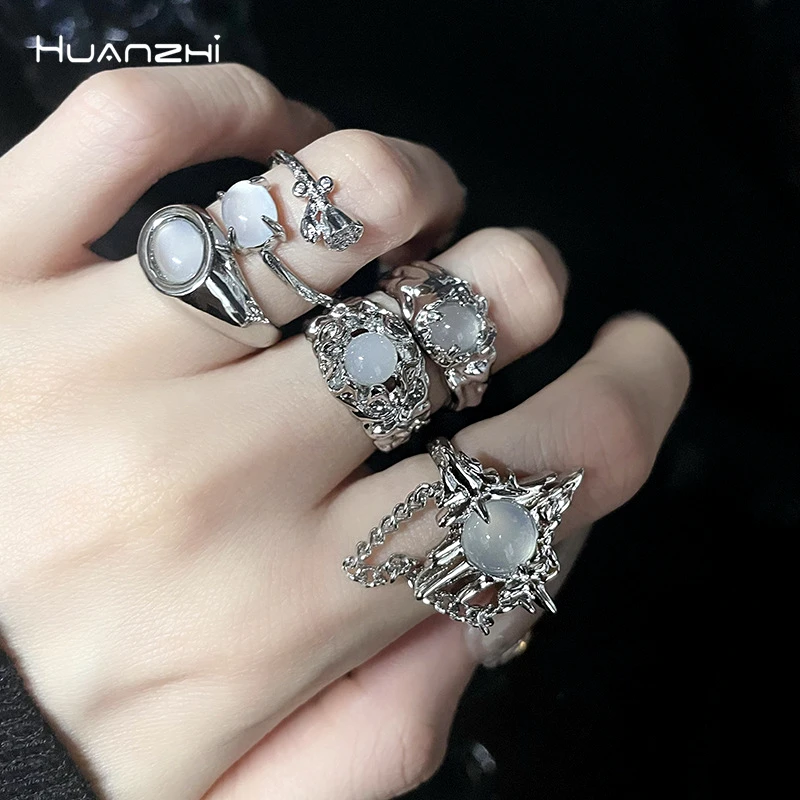 

HUANZHI New Moon Light Rhinestone Chain Irregular Geometry Opening Metal Ring for Women Girls Transparent Party Jewelry