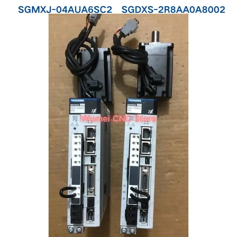 95% новый YASKAWA SGMXJ-04AUA6SC2+SGDXS-2R8AA0A8002 комплект