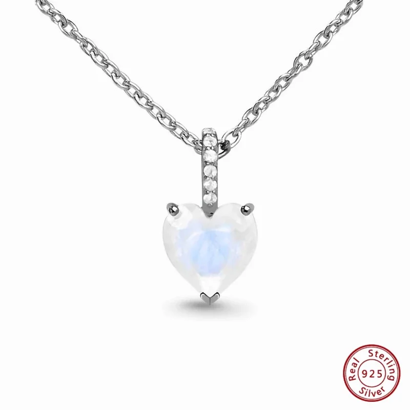 

S925 Sterling Silver Necklace with Moonstone and Heart Pendant – A Symbol of Love and Hope