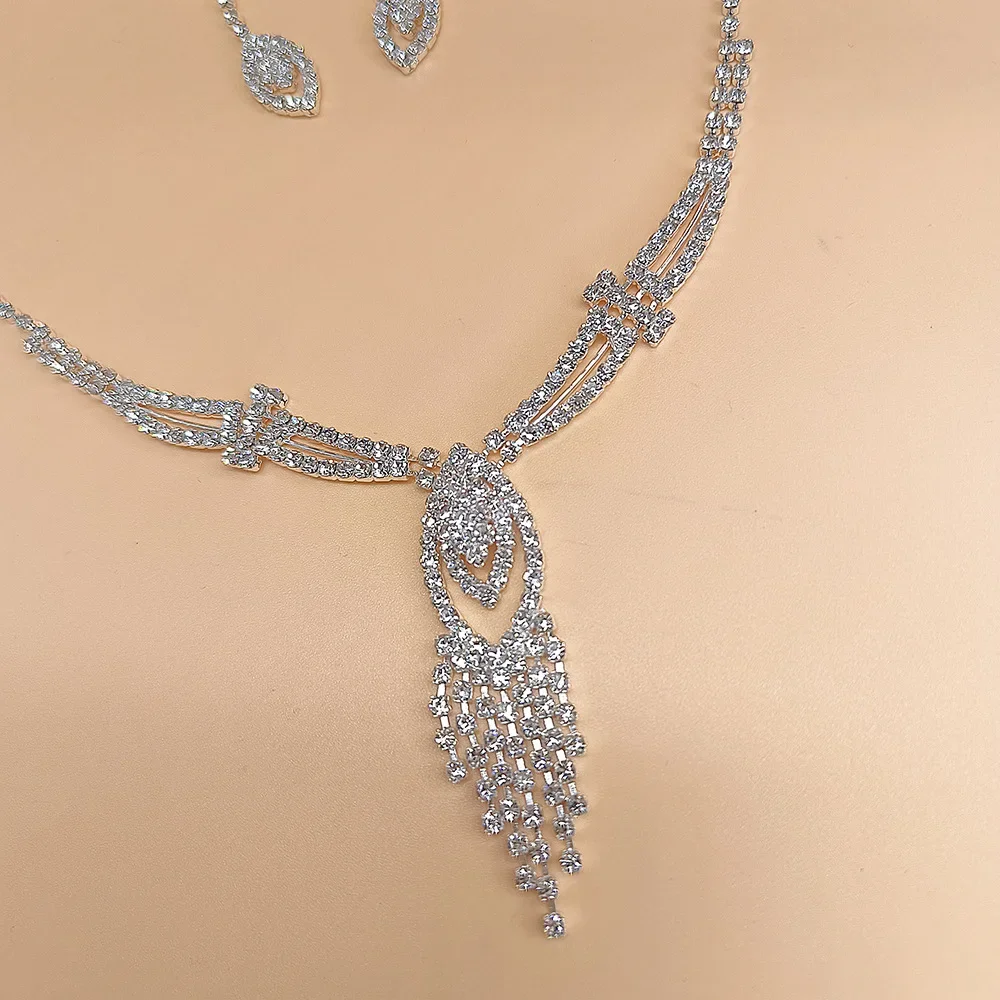 Новый комплект ювелирных изделий в европейском стиле из трех предметов ожерелье