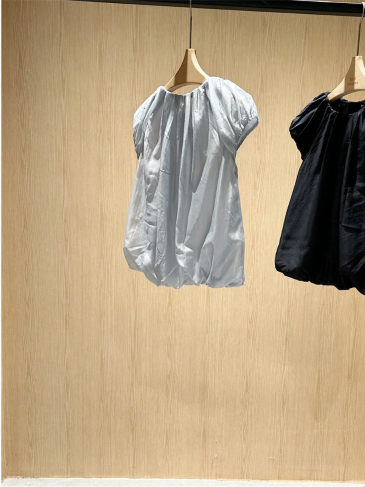 Design Sense 24 Summer New Fashionable Pleated Cover Shoulder Sleeve Puffy Clouds Fairy Sle Solid Top Women