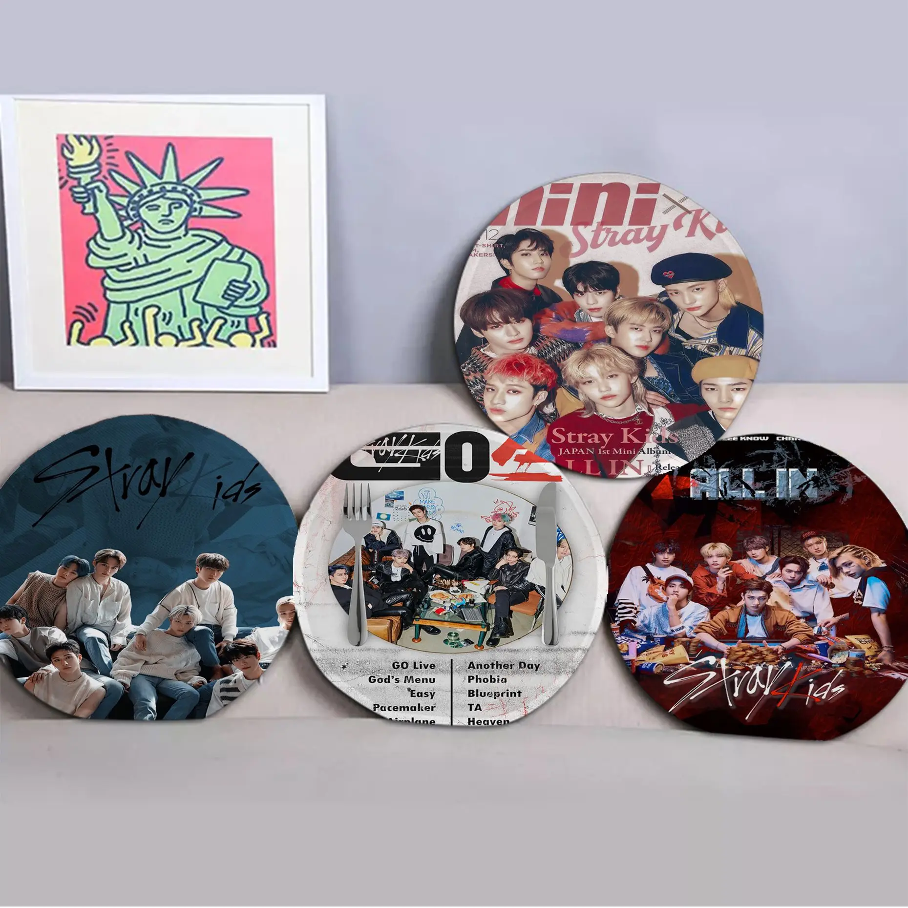 

Kpop Stray Kids Simplicity Multi-Color Chair Cushion Soft Office Car Seat Comfort Breathable 45x45cm Stool Seat Mat