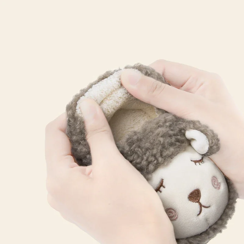 Зимові дитячі домашні пухнасті бавовняні тапочки для малюків протиковзка вовна