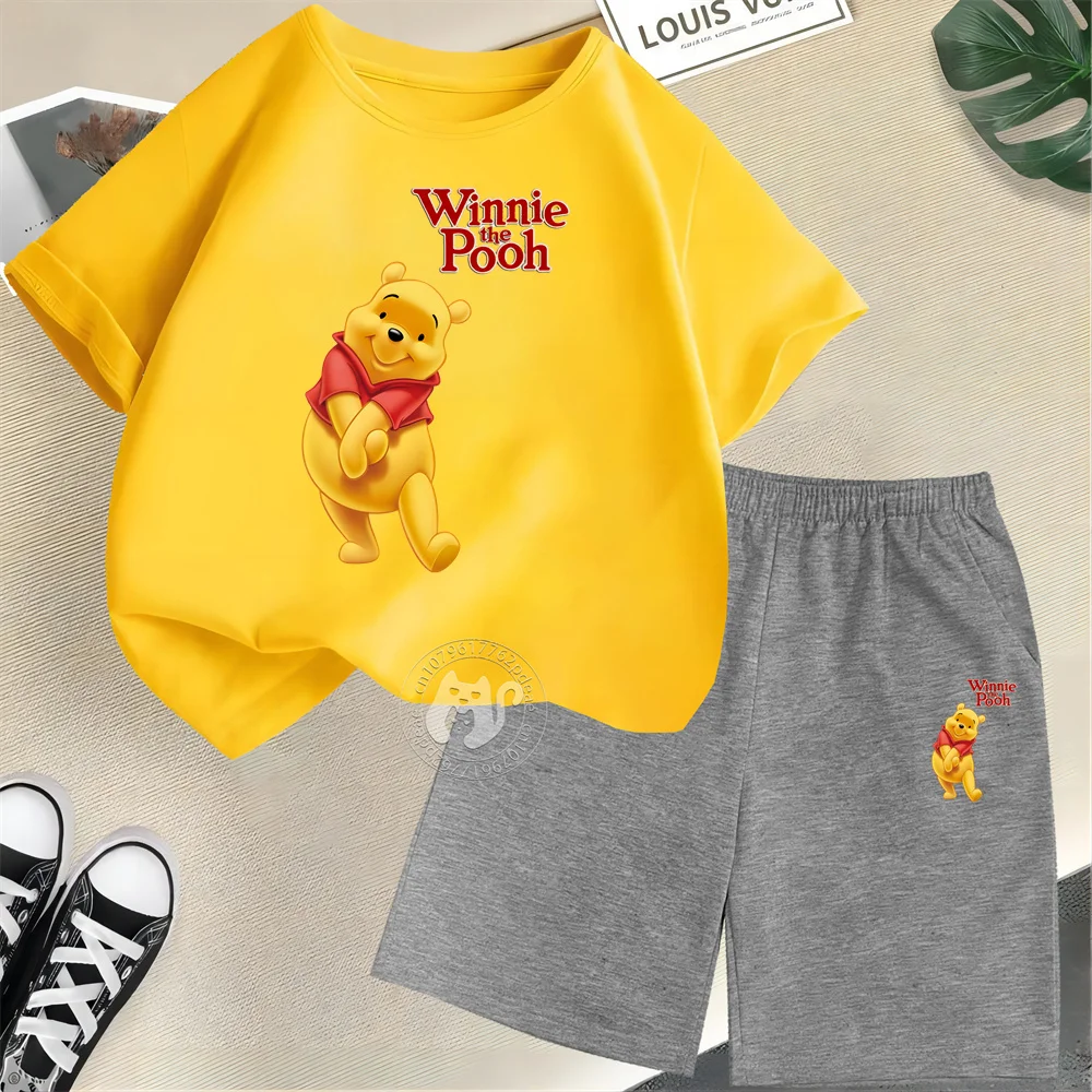 Футболка с коротким рукавом и шорты из натурального хлопка