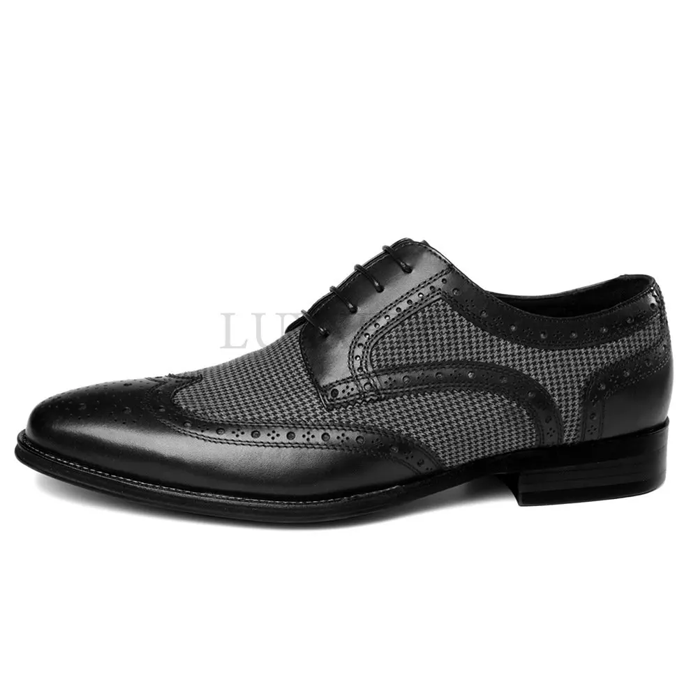 

Men Retro Canvas PU Leather Carved Pointed Toe Laces Up Oxfords Dress Brogues Wedding Business Platform Shoes Mens Dress Shoes