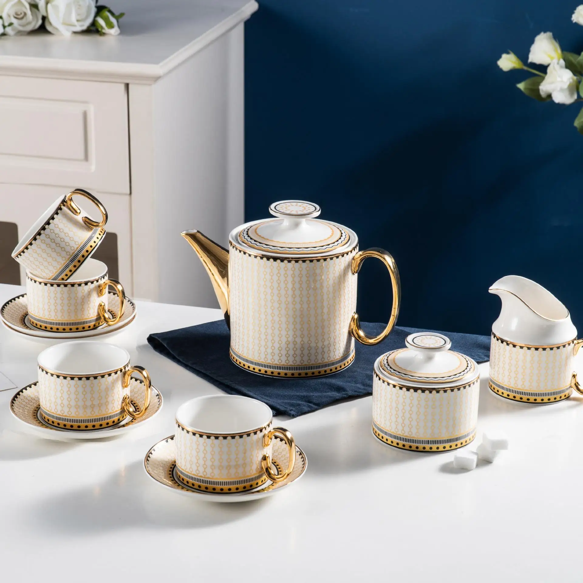 

Breakfast Ceramic Mugs Coffee Cup Espresso Services Different Reusable Beautiful Bubble Turkish Tea Cup Set Tasse Drinkware