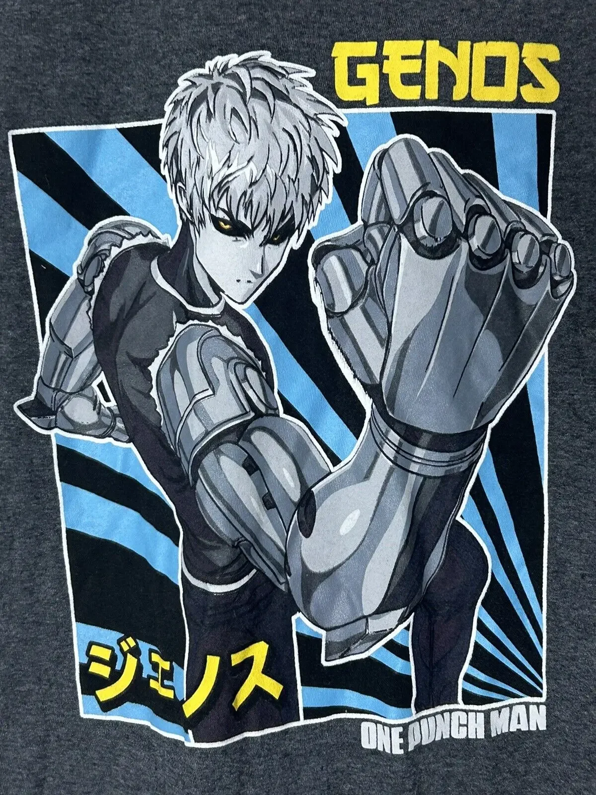 Мужская рубашка с коротким рукавом и круглым вырезом