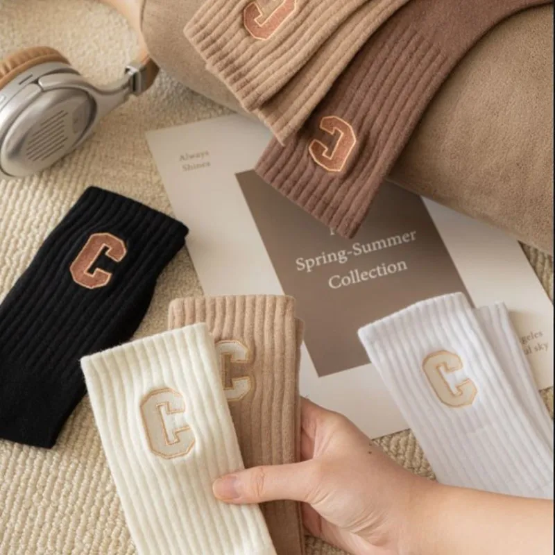 1Pair Fashion Women Cotton Socks Embroidery Letter C Mid-tube Socks INS Autumn and Winter Solid Color Casual Sock Kawaii Sock