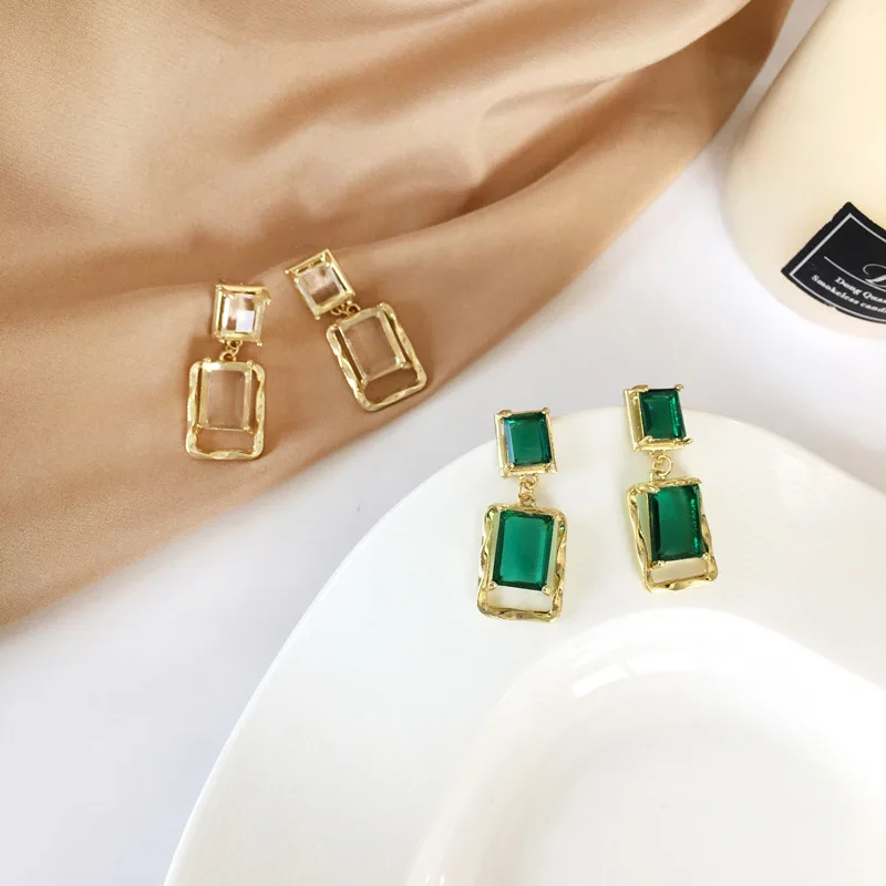 

Роскошные темпераментные драгоценные модные серьги для женщин, короткие Кристальные Винтажные серьги, этнические антикварные