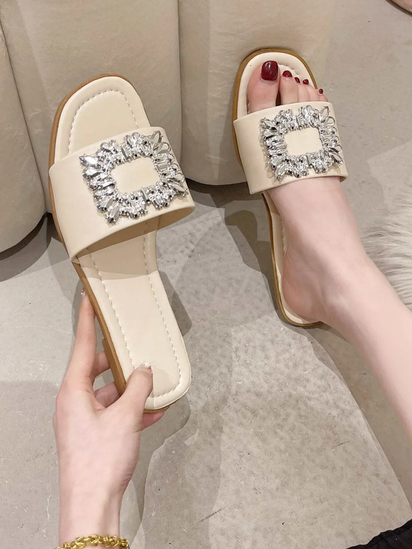 

Rhinestone Decor Single Band Slide Sandals