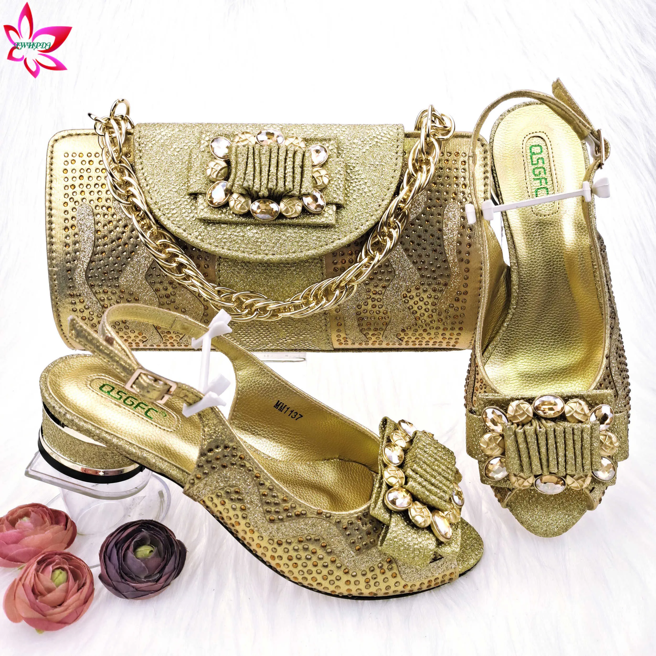 

Sexy Women Shoes and Bag to Match in Golden Color High Quality Slingbacks Low Heels with Shinning Crystal for Wedding Party