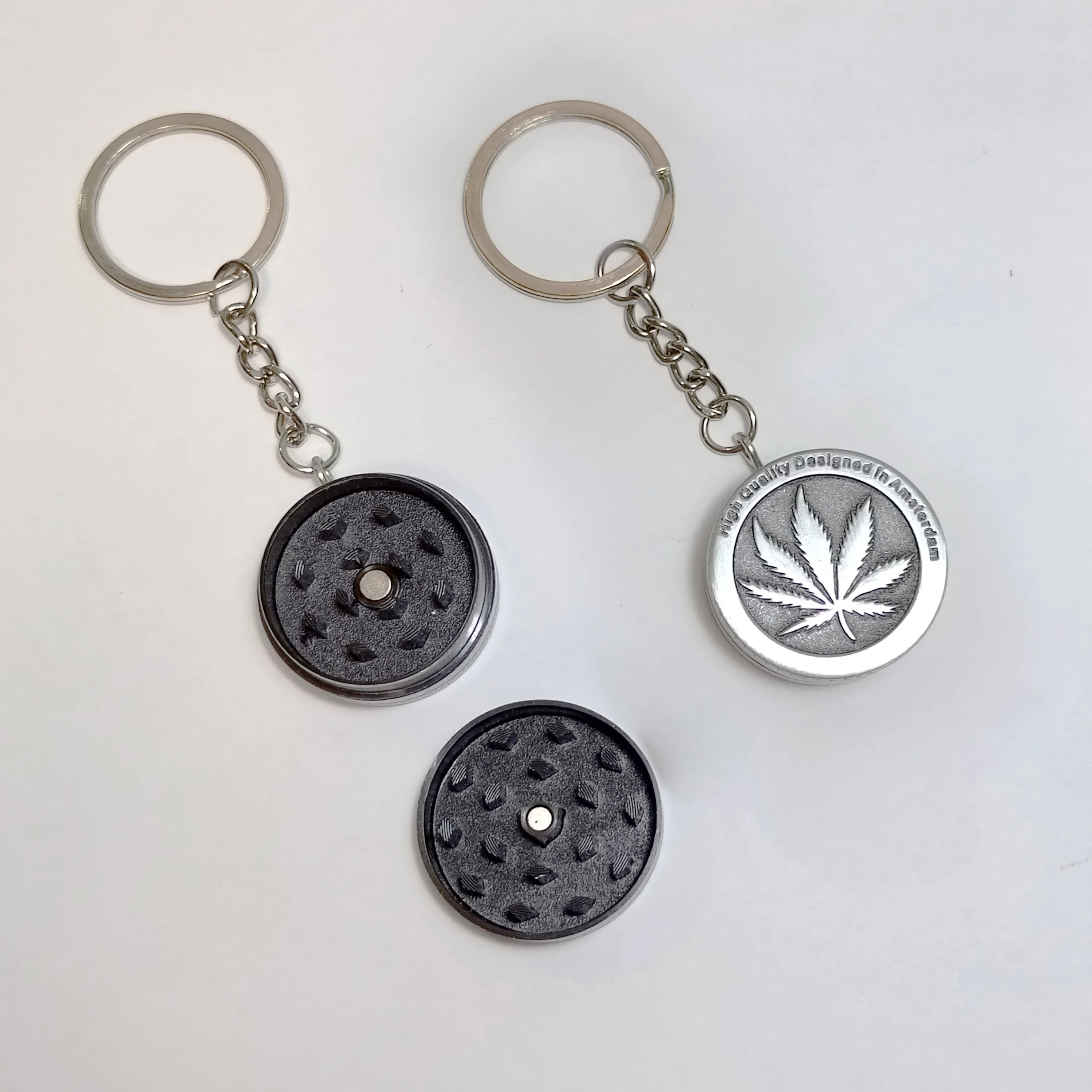 

Металлическая подвеска с брелоком-мельницей, устройство для измельчения сорняков, инструмент для курения, рисунок листьев, табака, трав, ме...