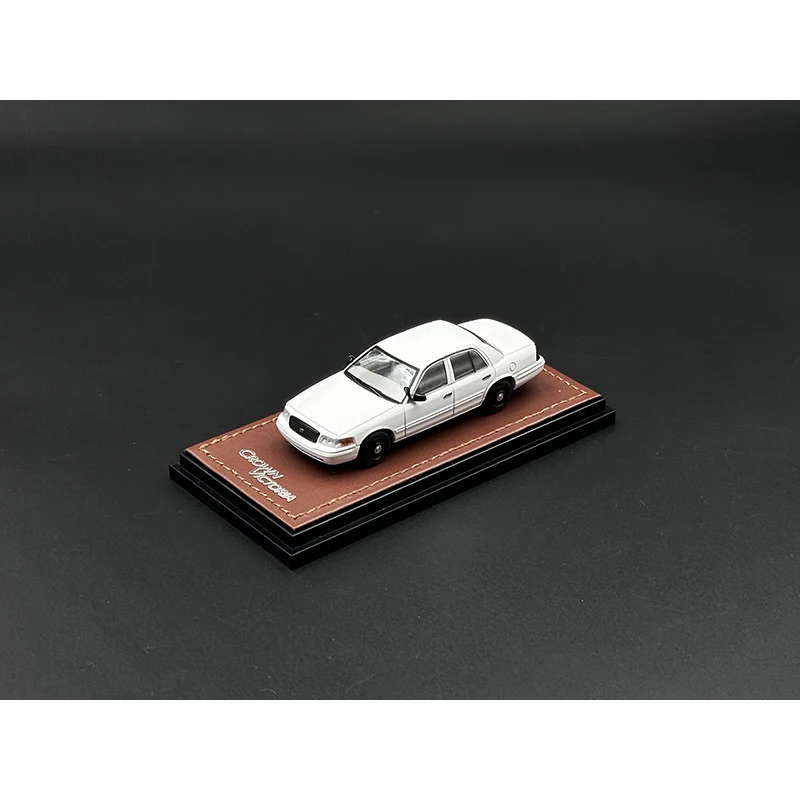 GOC в наличии 1:64 Корона Виктория полиция белая литая диорама модель автомобиля