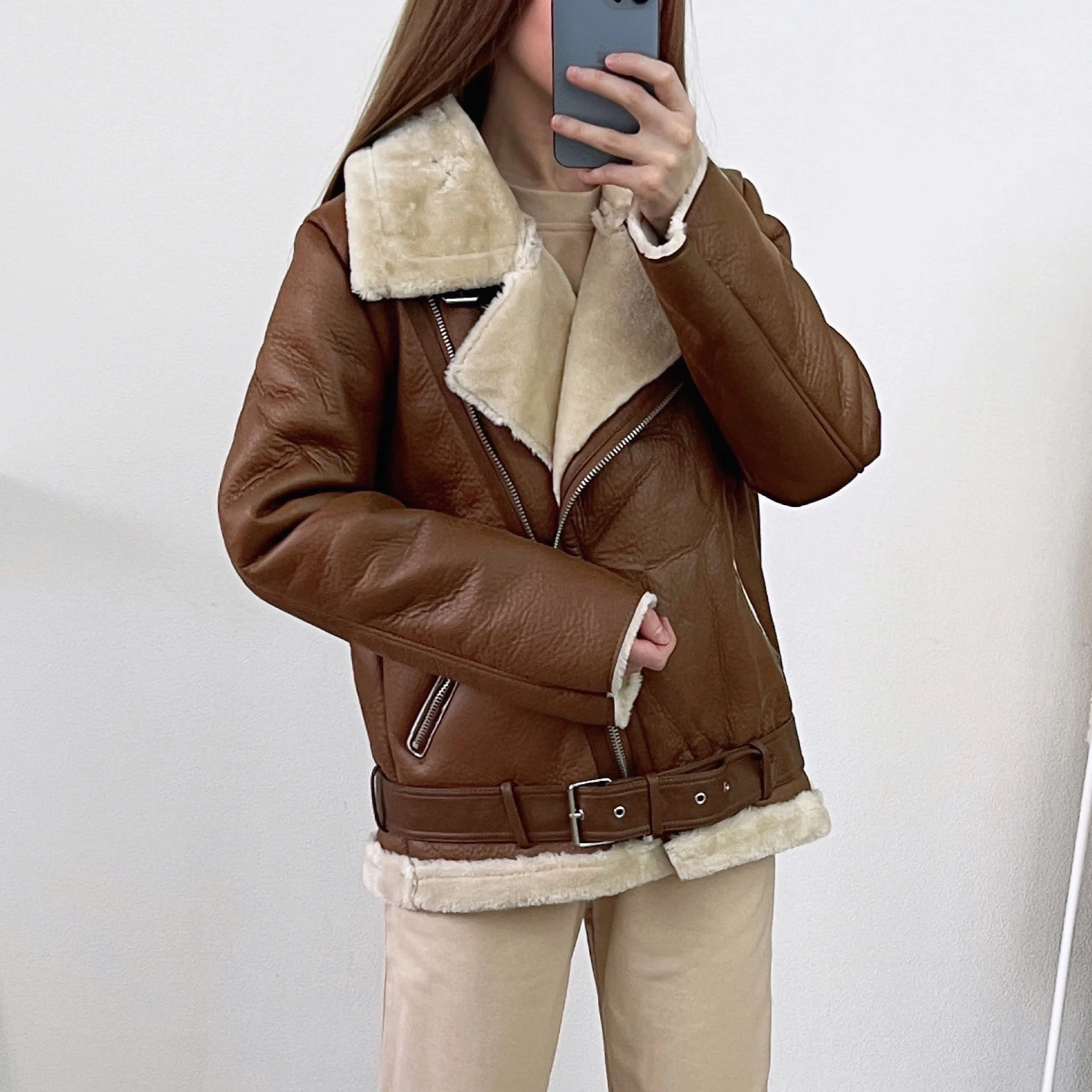 Warm Women Faux Fur Jacket 2022Winter Casual Streetwear Leather Buckle Solid Comfortable Fashion Loose Female Thick Outwear