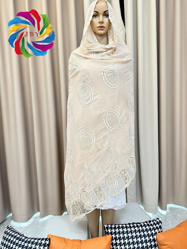 Рисунок 5 - Роскошный шарф высокого качества