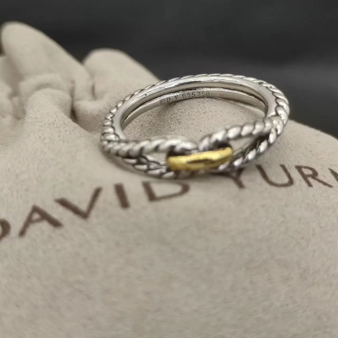 David Yurman Petite Twist Cable  Buckle Ring in Silver 925 Plated 18K Yellow Gold with Pavé Diamonds