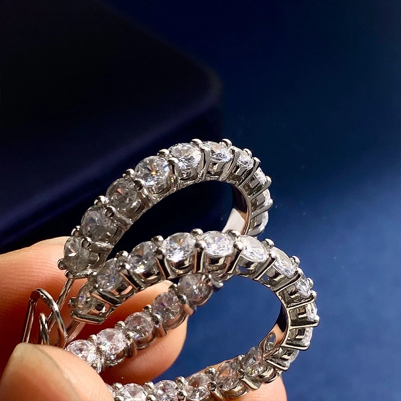

Женские серьги-кольца из серебра 925 пробы, с фианитом