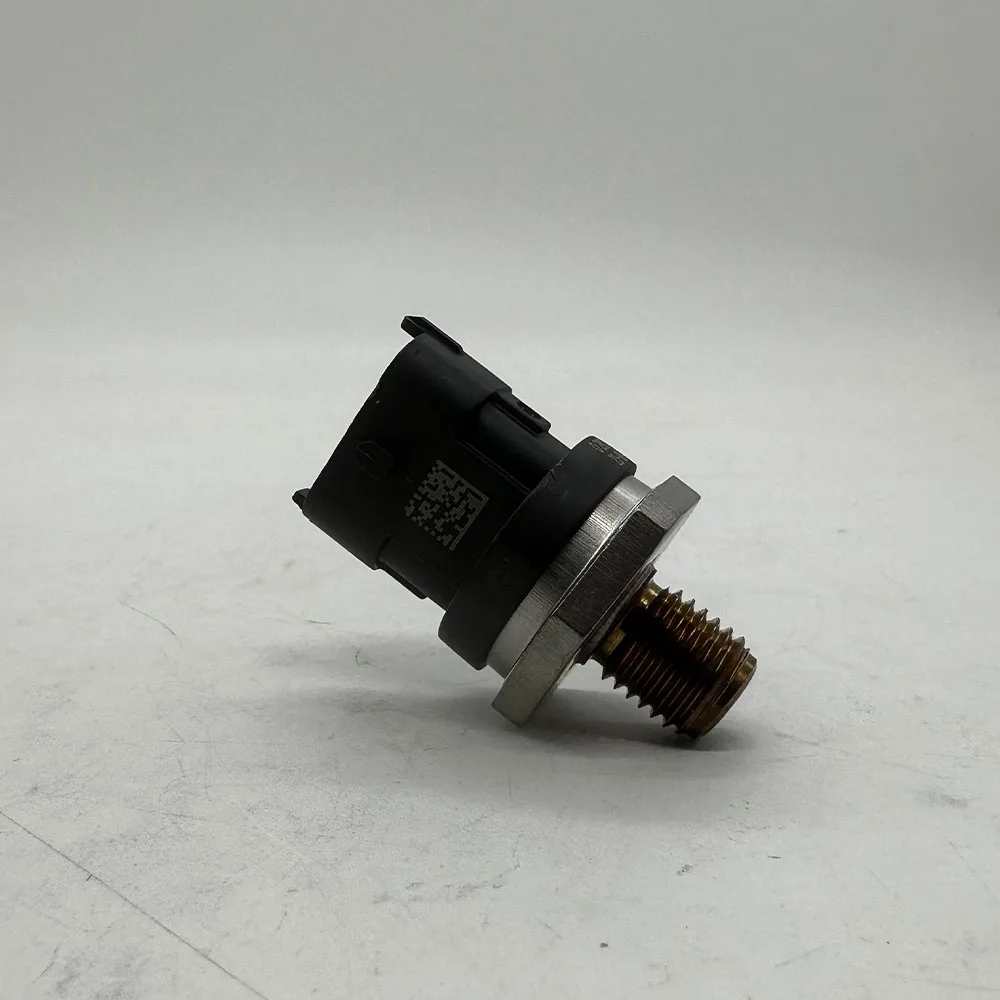 1/4PCS 0281002522 0281006186 0281006022 Common Rail Fuel Pressure Sensor 0281002909 For B-MW 3 5 7 SERIES Iveco DAILY III Fiat