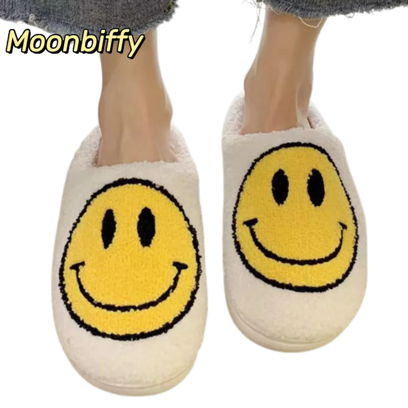 

Женские ботинки в стиле ретро Smile Face, дизайнерские тапочки для дома, пушистые ботинки на плоской подошве из искусственного меха, Рождественс...