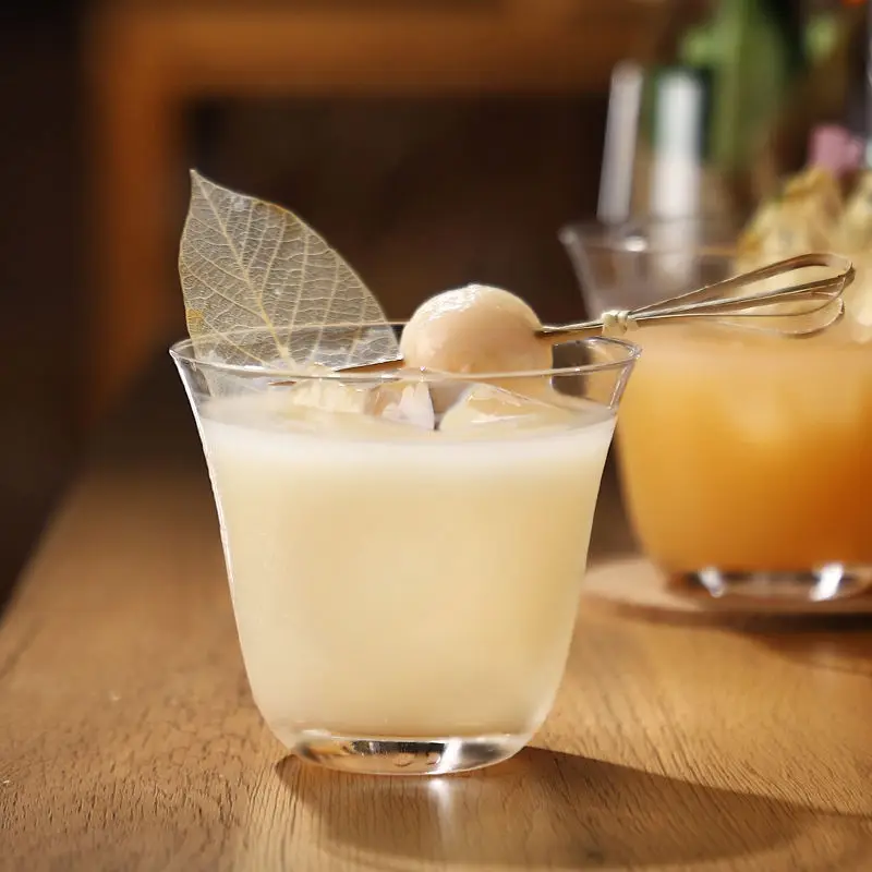

Frivolous Broad Mouth Glass Cocktail Glass Gin and Tonic Glass Japanese Style Sparkling Water Glass Bar Lychee Fruit Wine Glass