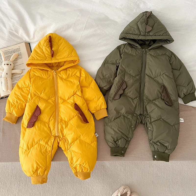 Рисунок 3 - Детский комбинезон с капюшоном