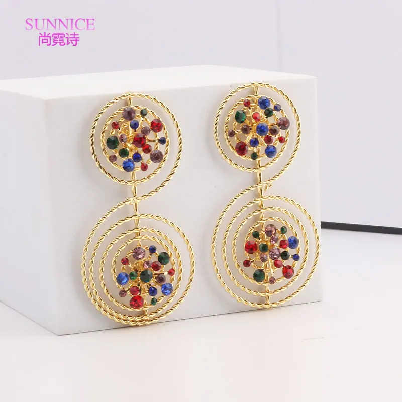 

Женские серьги из меди и циркония, золотого цвета