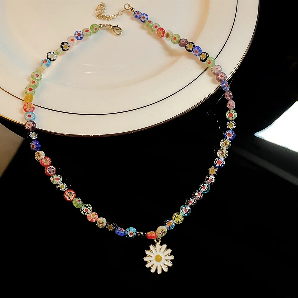 

Glass Flower Necklace Minority Personality Candy Color Daisy Pendant Necklace Female Ins Clavicle Chain Korean Ethnic Style