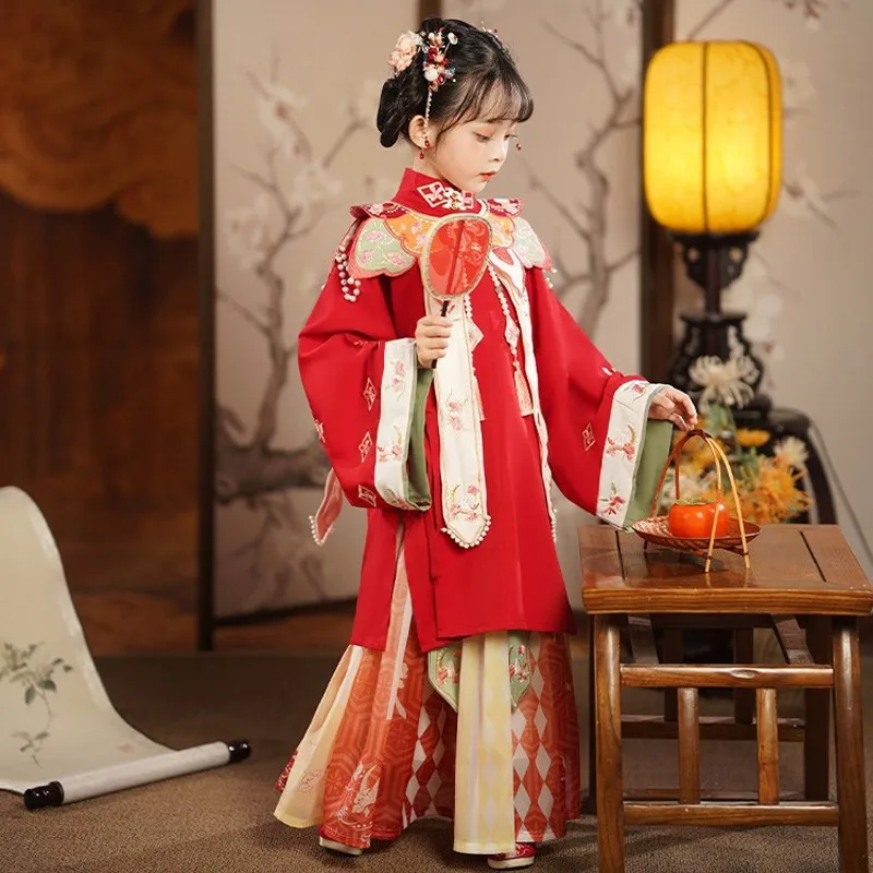 Винтажное китайское платье ханьфу детское традиционное с цветочной вышивкой