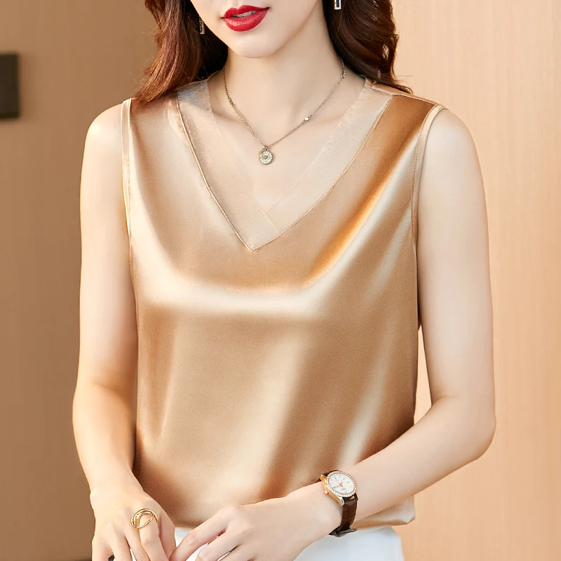 

2022 Summer Korean Fashion Sleeveless Vest Women Clothing Solid Crop Top Acetate SATIN Tank Tops V-Neck Casual Blouses